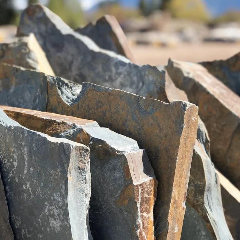 Skyline Ridge Standup Flagstone