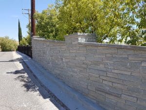 Azul & Grigio BLEND Ledgestone Thin Veneer project