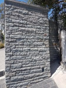 Azul & Grigio BLEND Ledgestone Thin Veneer project