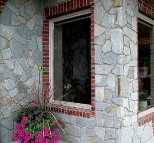 Grigio Fieldstone Thin Veneer project